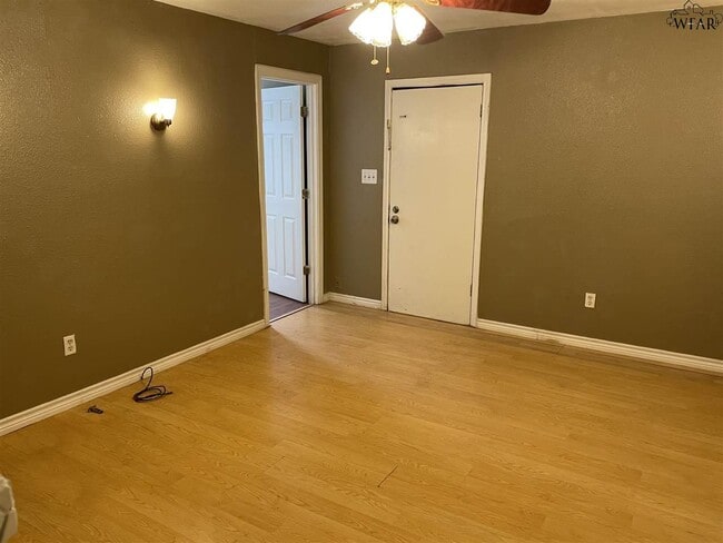 Building Photo - 1615 Oceola Ave