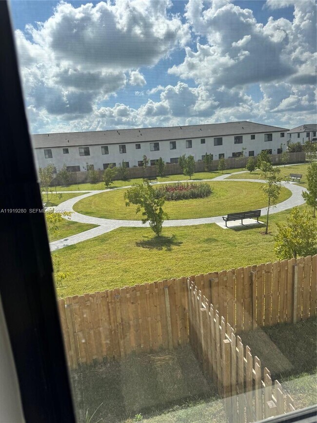 Building Photo - 18932 SW 344th Ter