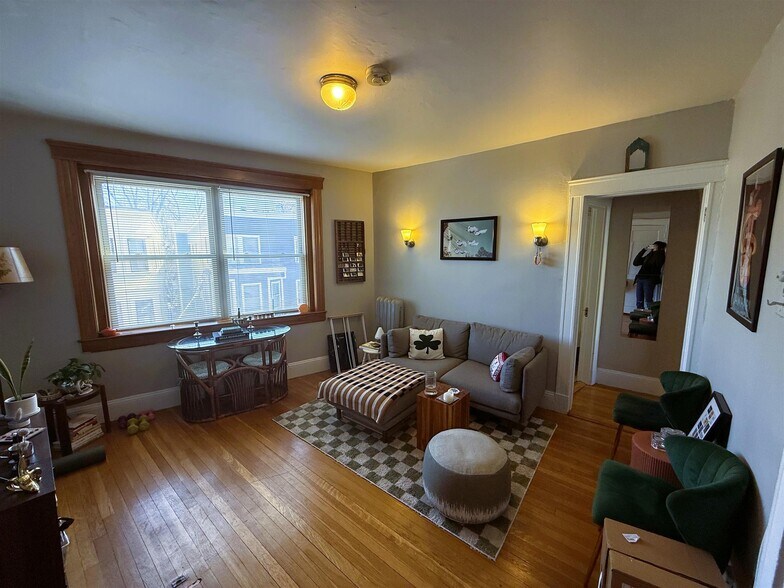 Building Photo - 89 Hancock St