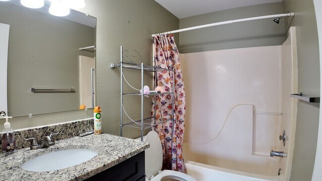 Building Photo - 3112 Enclave Ct