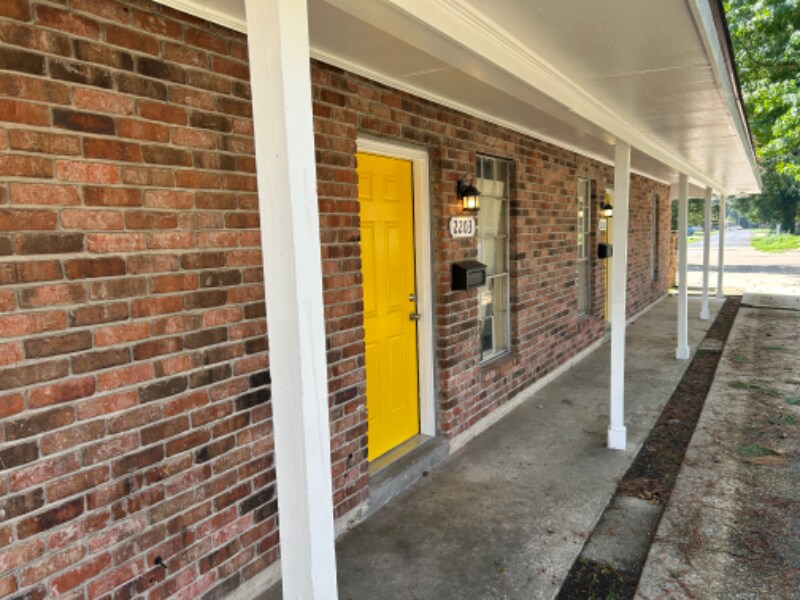 Building Photo - 2201-2203 Fairchild St