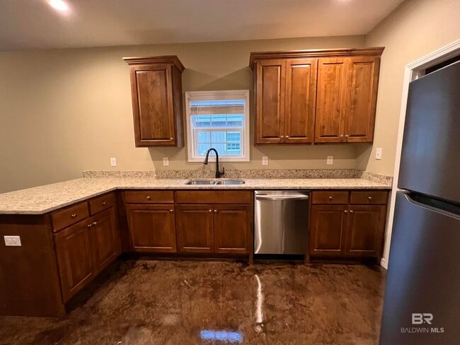 Building Photo - 33048 Stables Dr