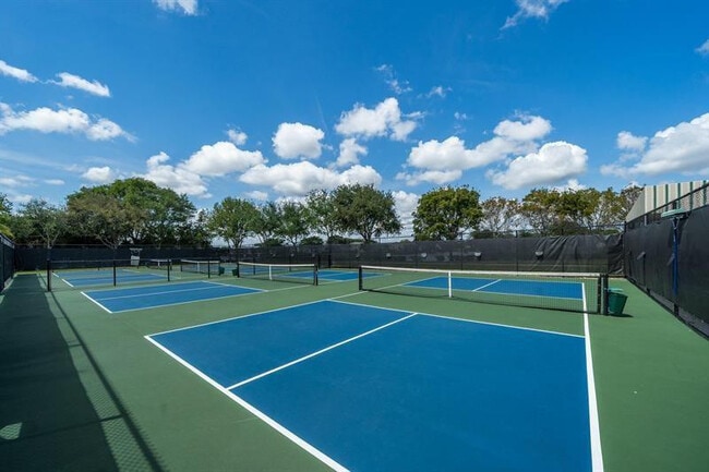 Tennis & Pickleball - 173 Berkshire I