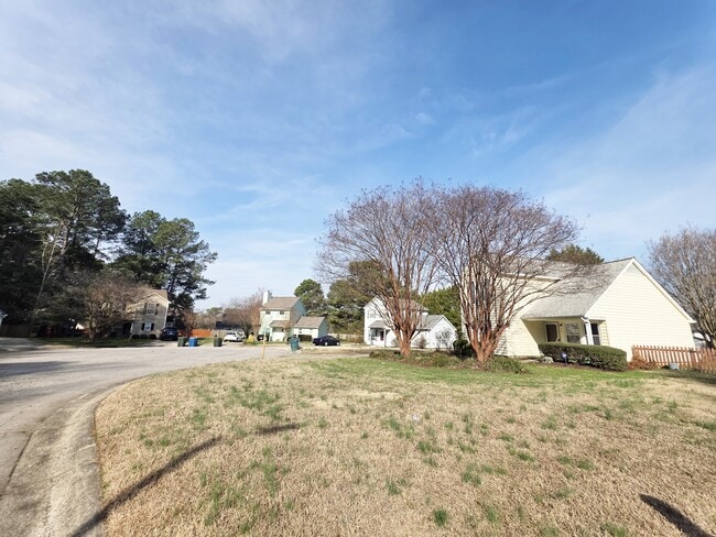 Building Photo - 2706 Ramblegate Ln