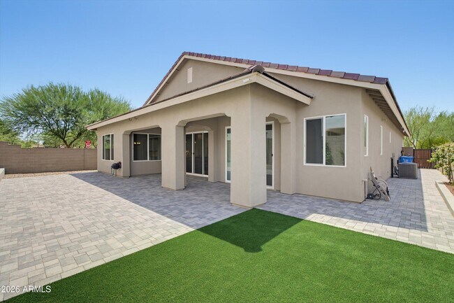 Building Photo - 2024 W Andalusian Trail