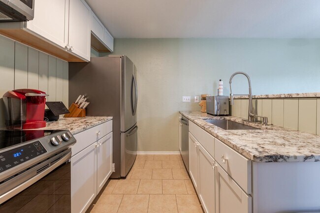 Building Photo - 15531 Knollglade