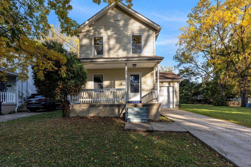 Building Photo - 3415 E 106th St