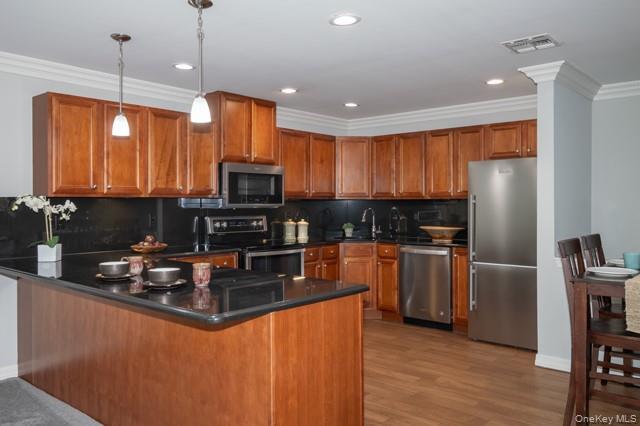 Building Photo - 2200 Dolphin Ln