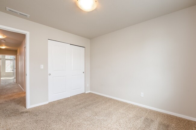 Building Photo - COMING SOON !! Kendall Yards, 3 Bedroom, 2.5 Bath Townhouse Now Available