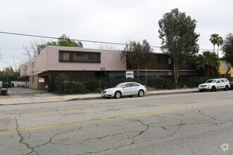 Building Photo - Fulton, 6930