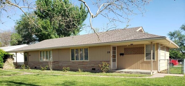 Building Photo - 20 W 25th Ave