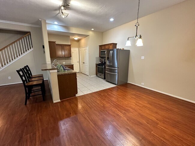 Building Photo - 5302 Canyon Hollow Dr