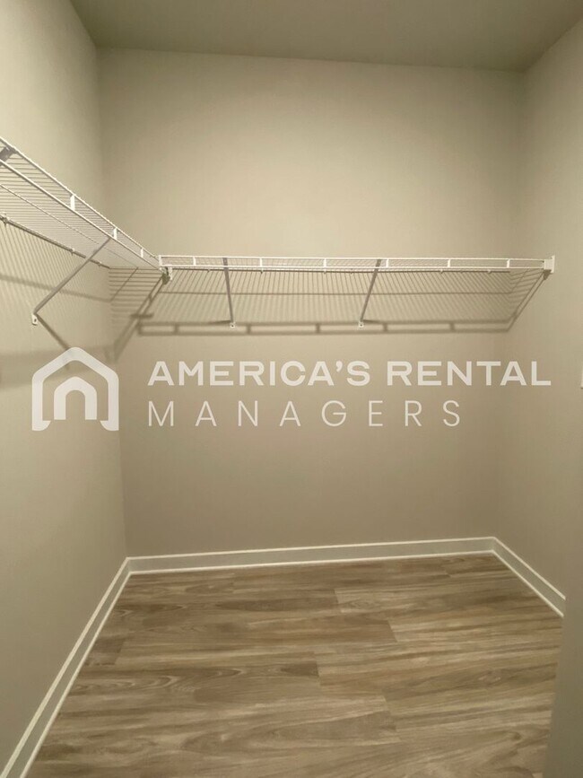 Building Photo - Home for Rent in Jemison, A!!   Sign a 13 month lease by 4/15 to GET 1 MONTH FREE RENT!!