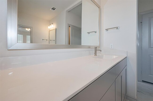 Building Photo - 11402 Cypress Birch Ct