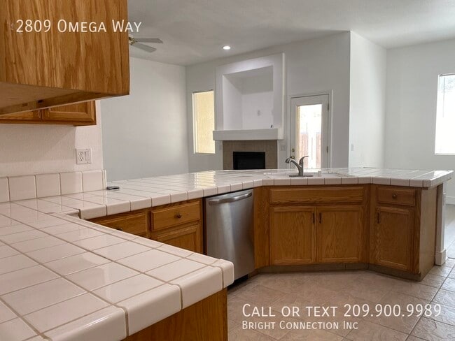 Building Photo - 2809 Omega Way
