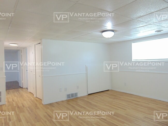 Building Photo - 433 S Kensington Dr