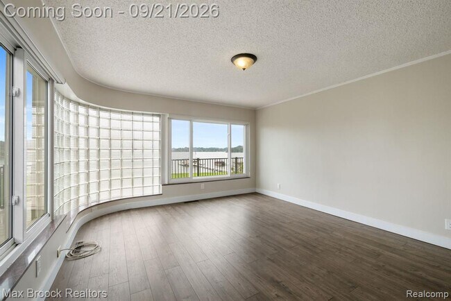 Building Photo - 4151 Bluebird Dr
