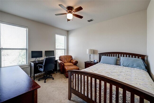 Building Photo - 2101 Rivers Edge Way