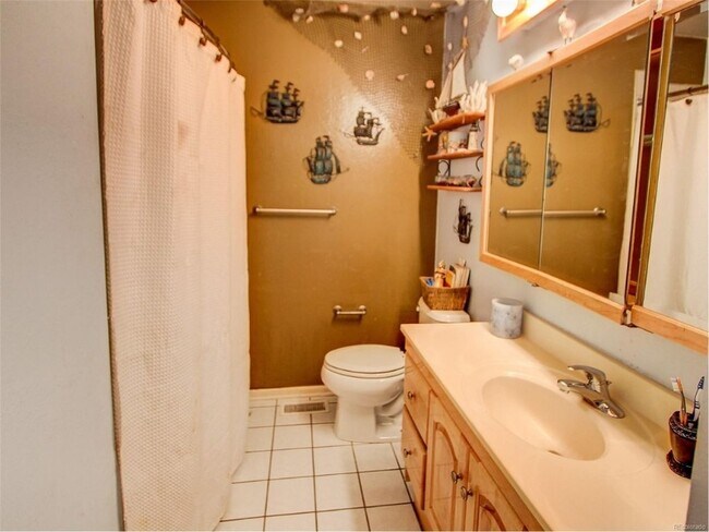 Building Photo - 854 S Rifle Way