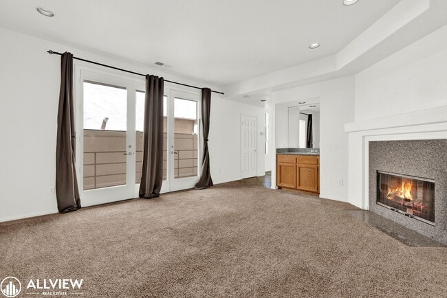 Building Photo - Spacious Coastal Condo with Rooftop Ocean ...