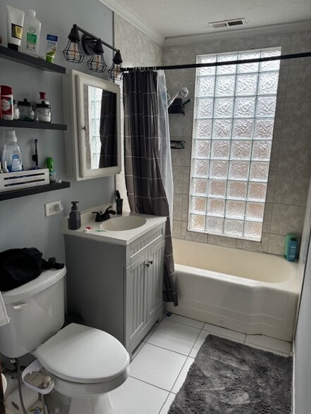 Building Photo - 4918 W 92nd St