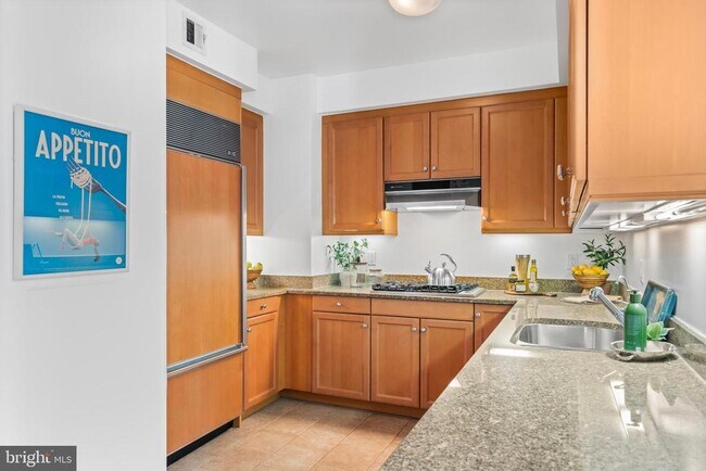 Building Photo - 1111 23rd St NW