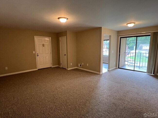 Building Photo - 18 Foxhall