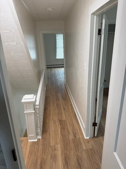 Building Photo - 924 N 5th St