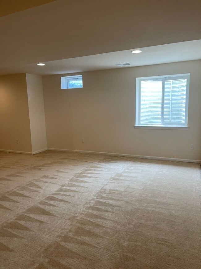 Building Photo - COMING SOON - HYETTS CROSSING