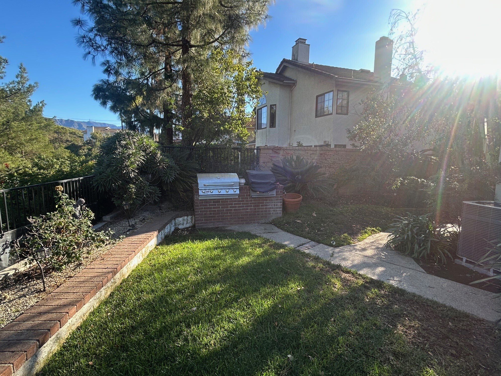 Building Photo - 3098 Dragonfly St