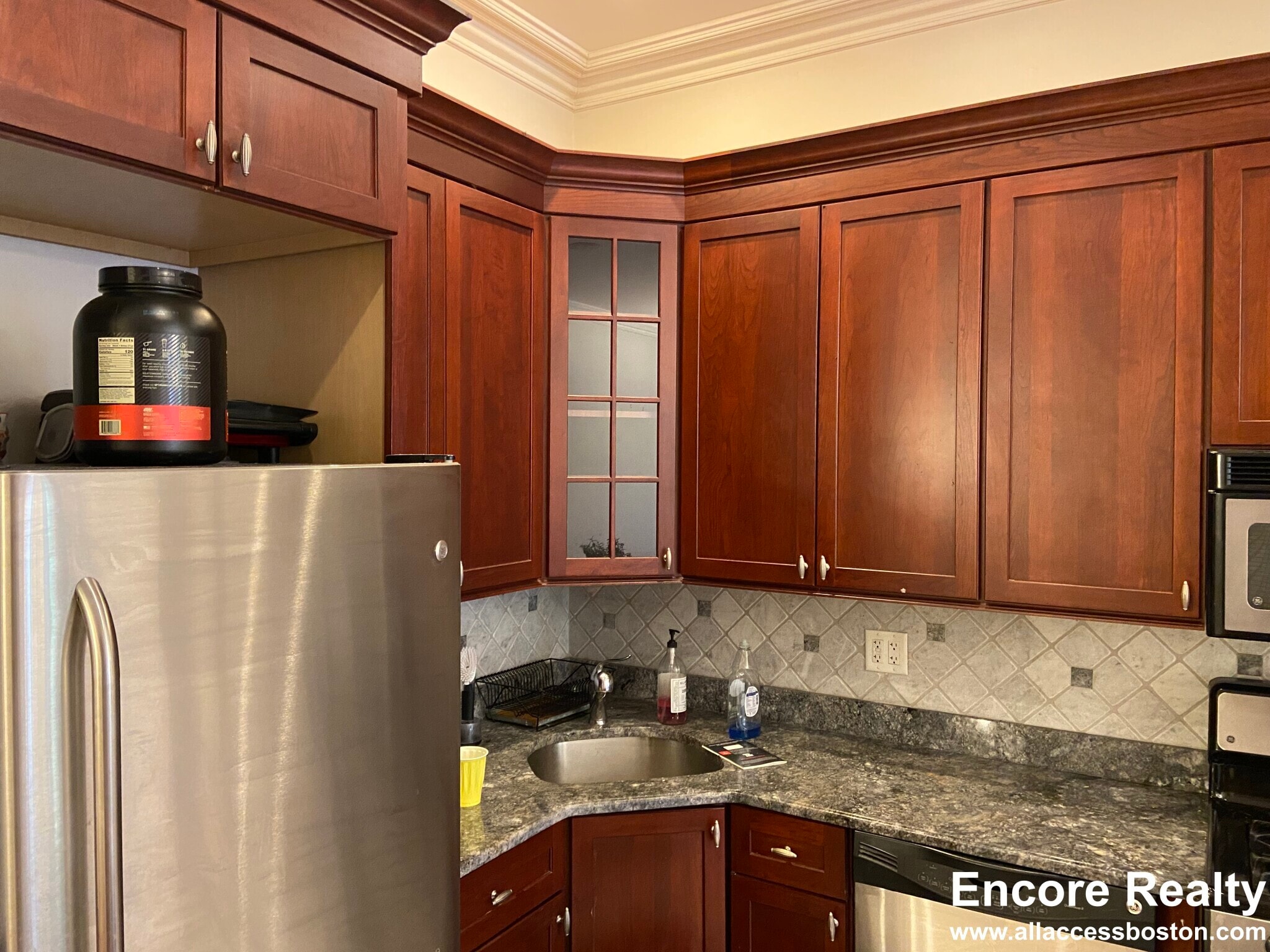 Building Photo - 34 Greenwich Pk