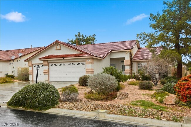 Building Photo - 5204 Elm Grove Dr