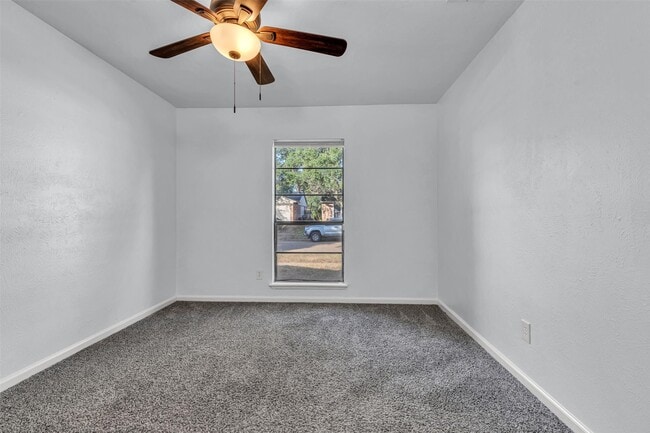 Building Photo - 4406 Kacee Dr