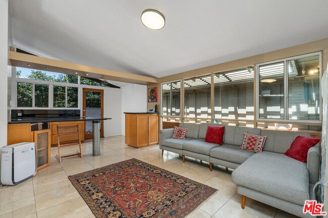 Building Photo - 3641 Woodcliff Rd