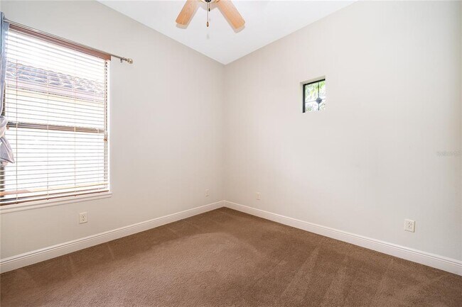 Building Photo - 7415 Pointe Venezia Dr