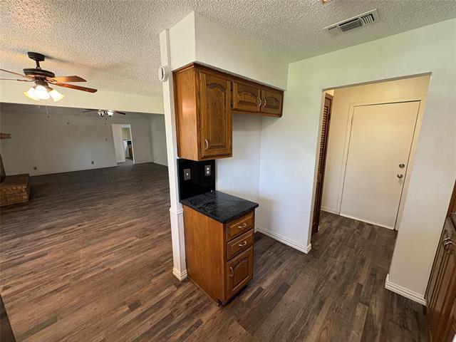 Building Photo - 8111 Llano Ave