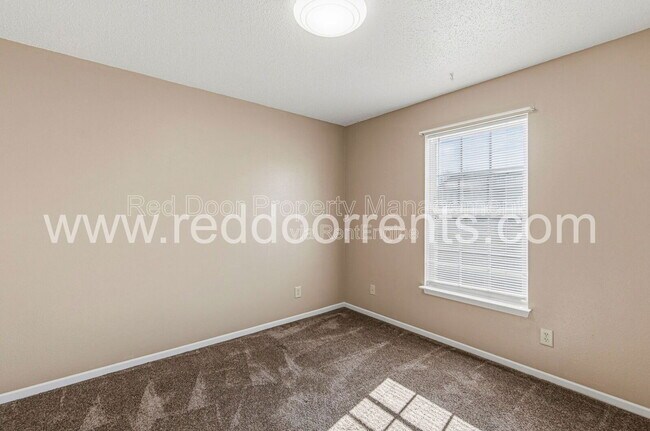 Building Photo - 603 Clear Creek Dr