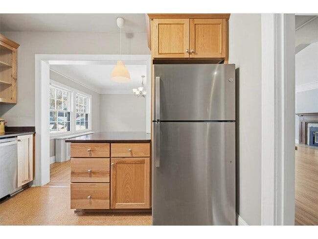 Building Photo - 3540 Irving Ave S