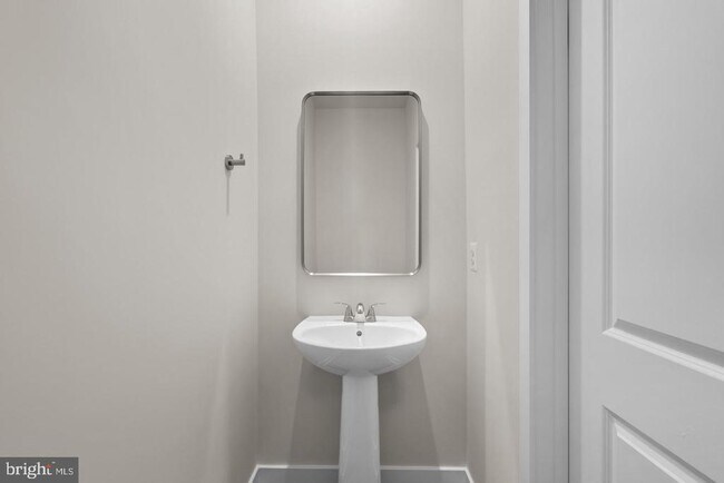 Building Photo - 114 Galaxy Pl