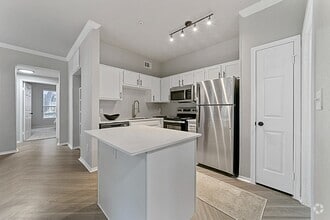 Building Photo - Thornbury at Chase Oaks