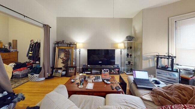 Building Photo - 1091 Boylston St