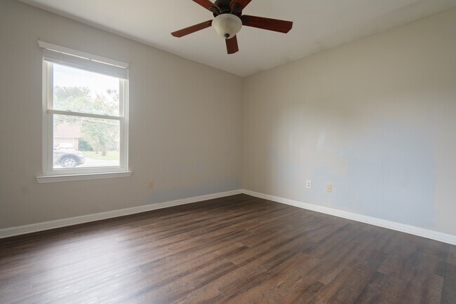 Building Photo - 1442 Harrier Hollow
