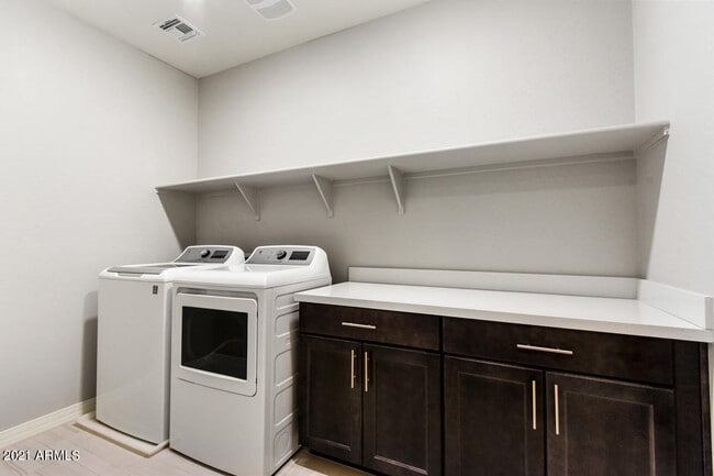 Building Photo - 7440 E Via De Luna Dr