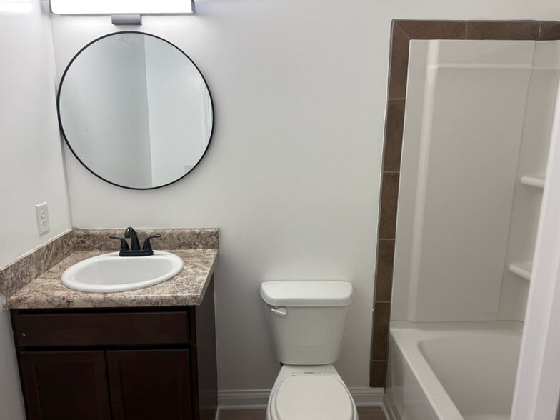 Building Photo - 1800 Beckett Dr