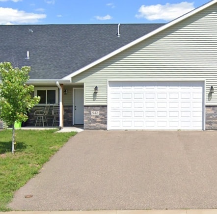 Primary Photo - 942 Sharptail Run