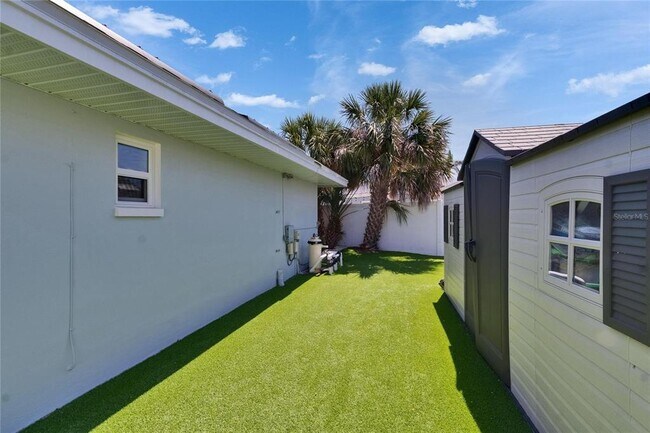 Building Photo - 1492 Sea Gull Dr S
