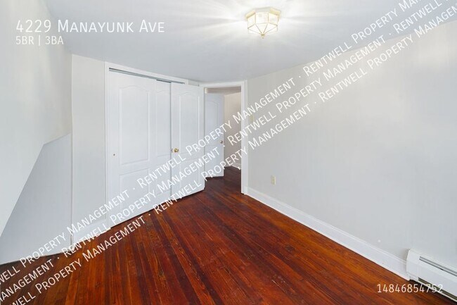 Building Photo - 5BR 2.5 BA_ 2,000 Sq Ft. Townhome in Manay...