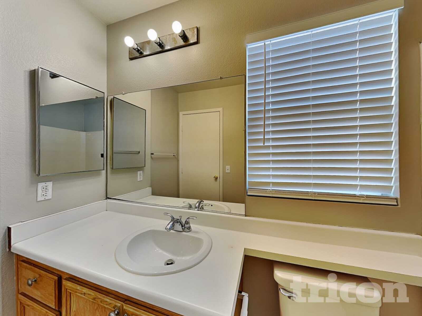 Building Photo - 5890 Autumn Harvest Ave