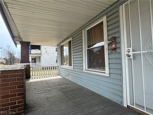 Building Photo - 1268 E 133rd St