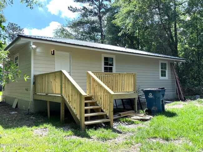 Building Photo - 401 New Sterling Rd